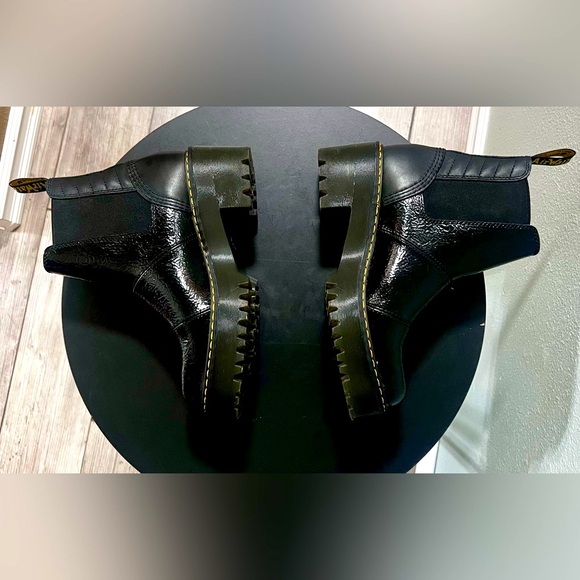 NEW Dr. Martens ROZALIE DISTRESSED PATENT LEATHER HEELED PLATFORM CHELSEA BOOTS - Picture 8 of 12